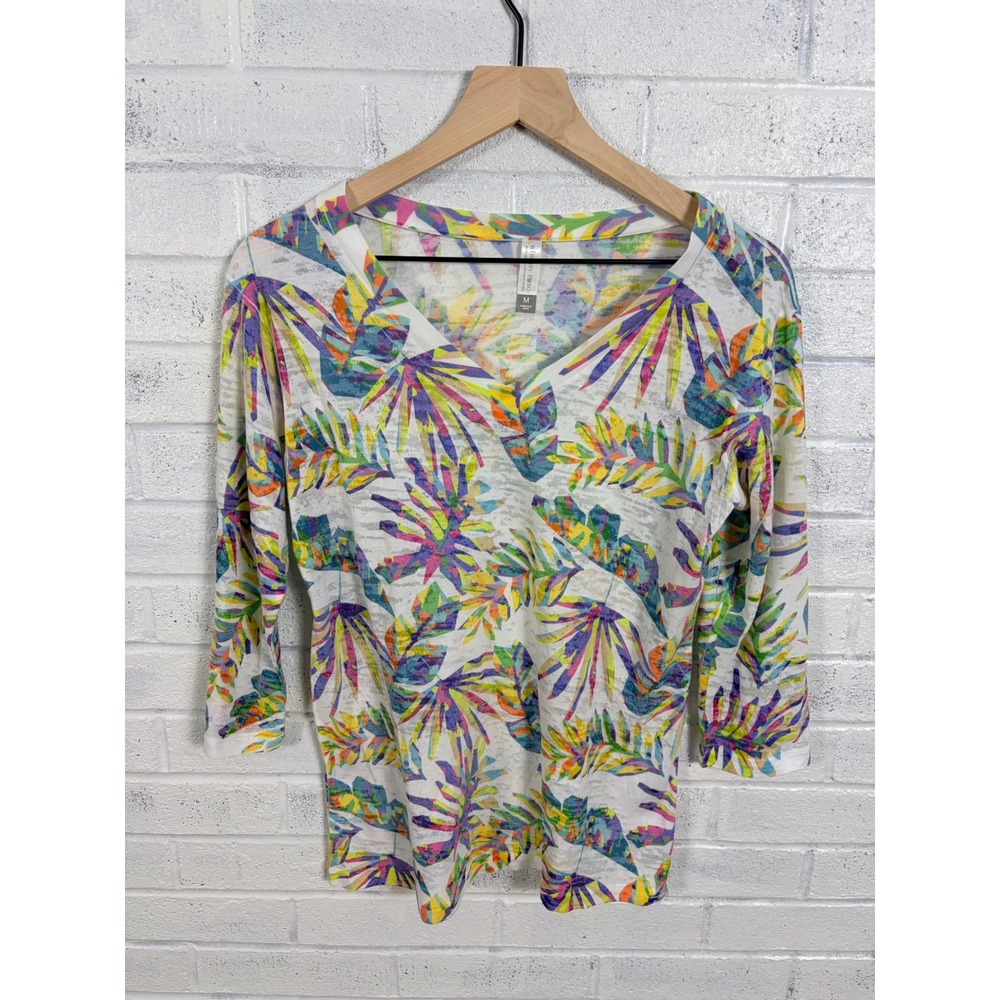 Whimsy Rose Tropical Palm V-Neck Top Womens M Signature Tee 3/4 Sleeve USA